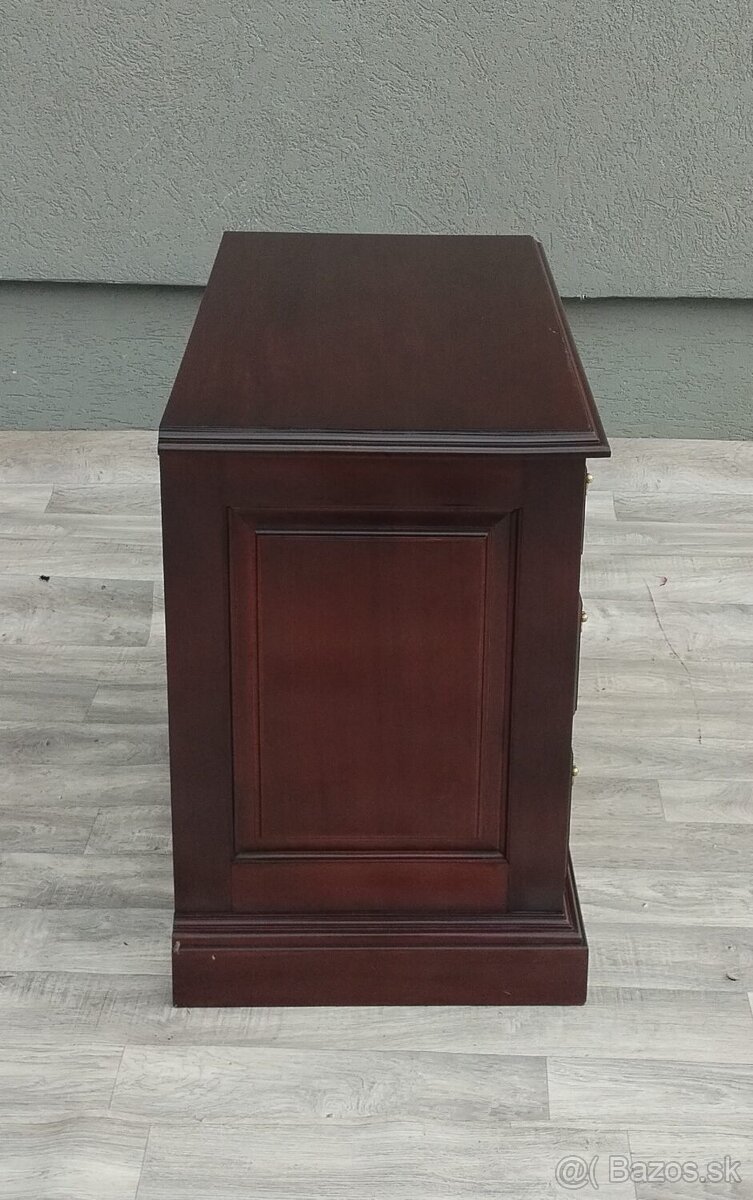 Komoda s 3 zásuvkami. - 5