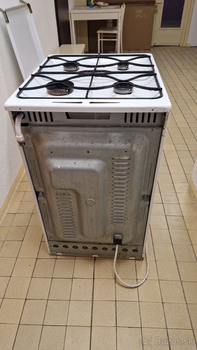 Predam zachovaly sporak zn Mora - 5