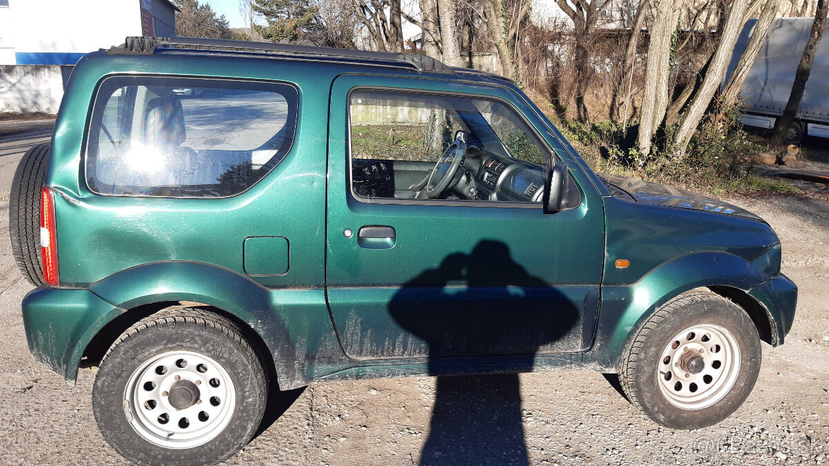 Predám Suzuki Jimny 1,3 benzín 4x4 - 5