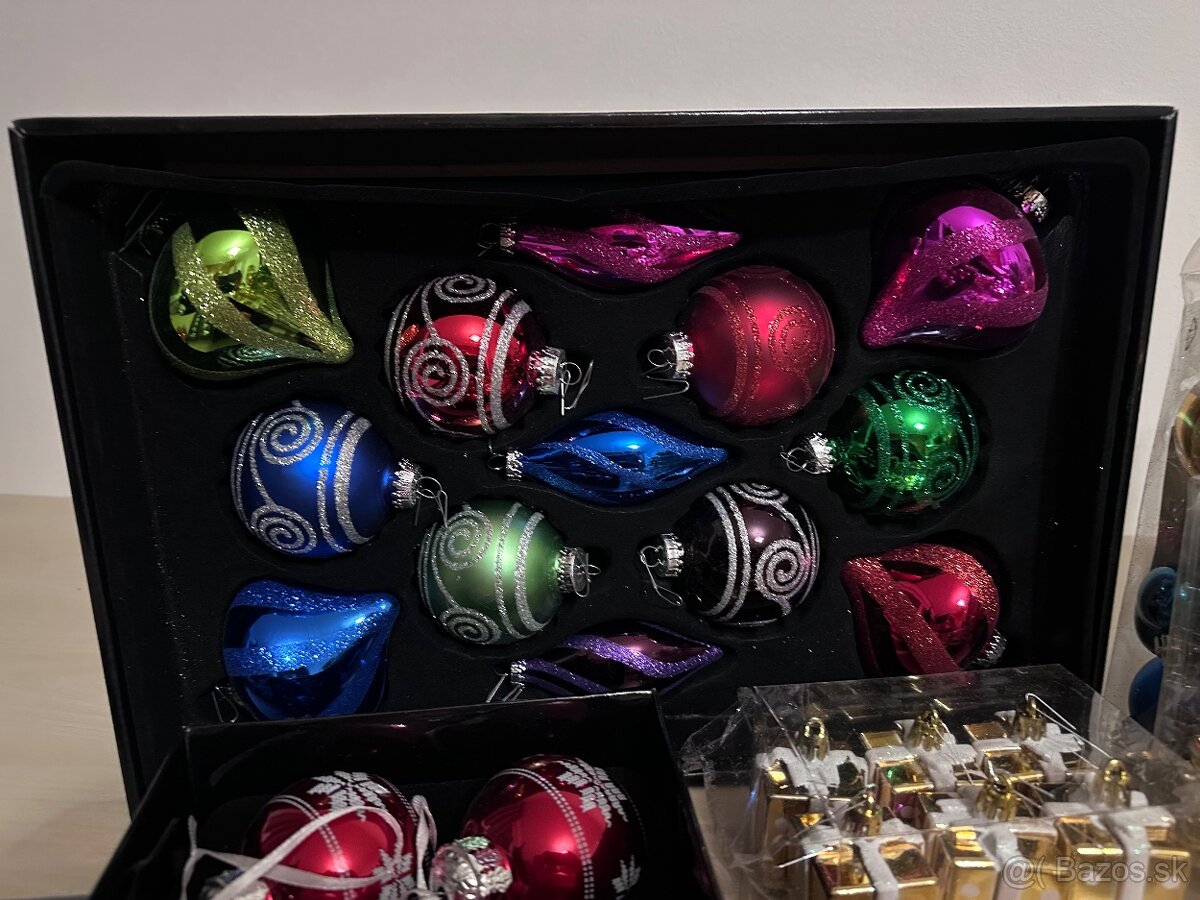 Vianocny stromcek 180 cm vratane ozdob a svetiel - 5