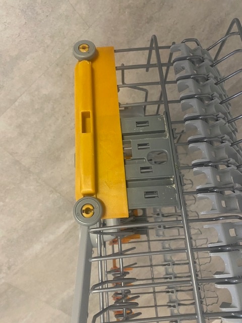 Vysúvateľný kôš na taniere Elektrolux - 5