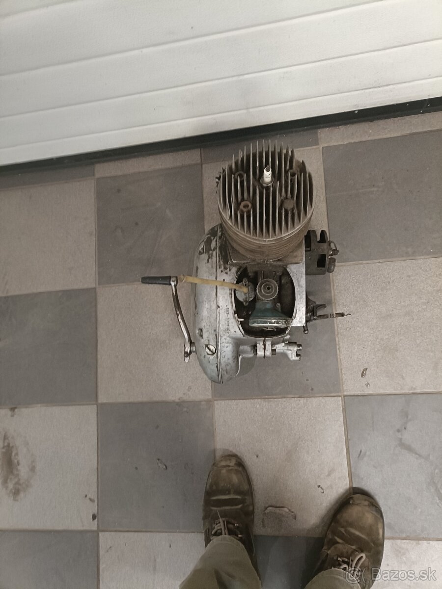 Motor Jawa 353 Kyvačka. - 5