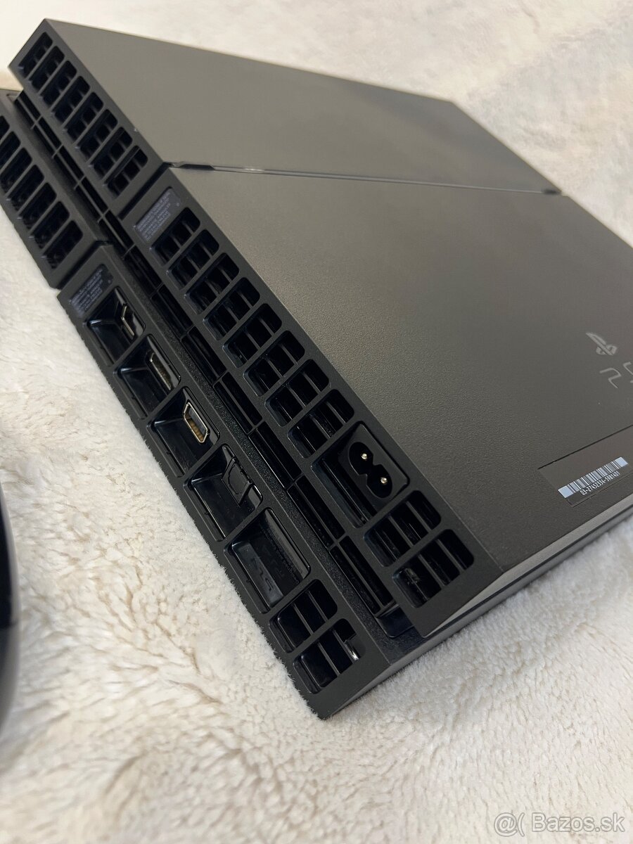 PS4 1000GB + 2x Ovládač + Hra - 5