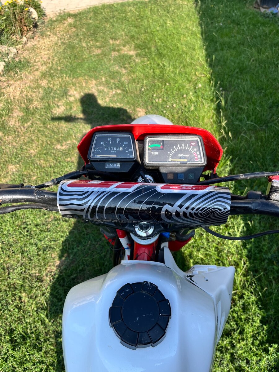 Yamaha DT 125LC