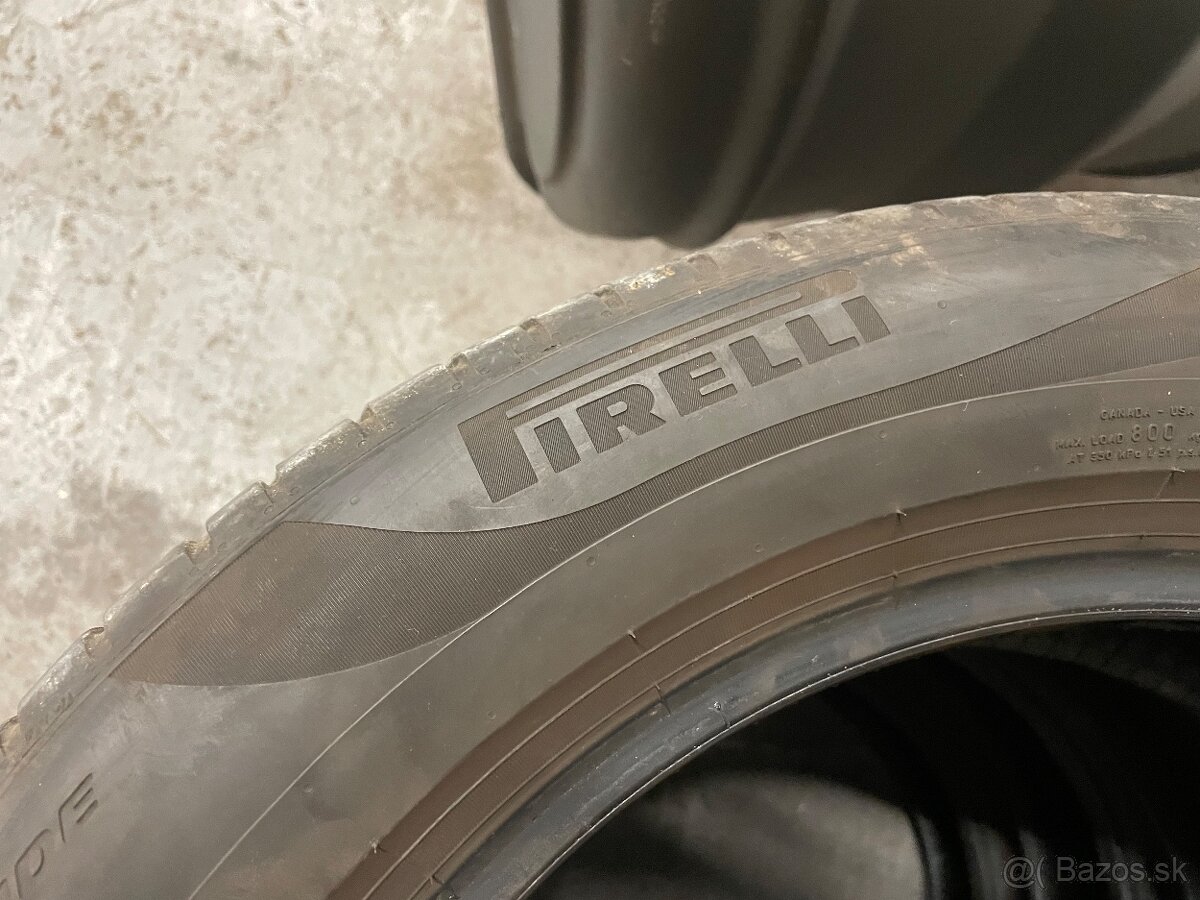 Predám Pirelli 235/55R18 - 5