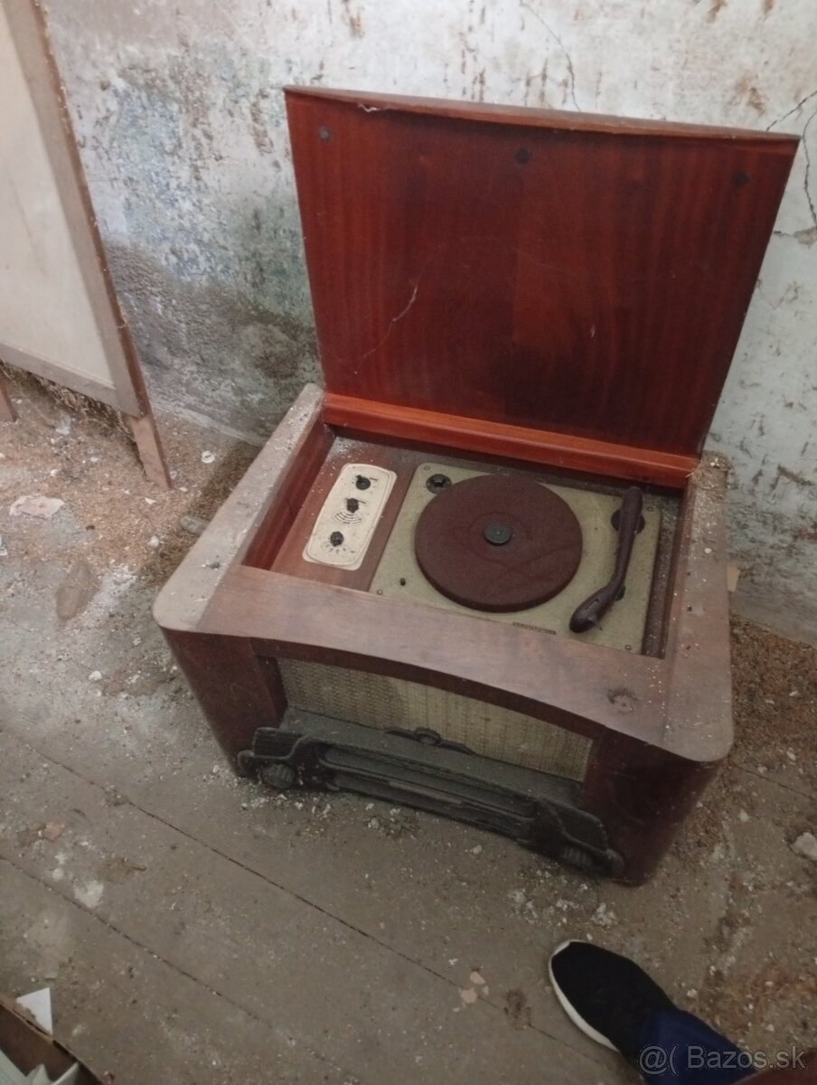 Predám zberateľský kúsok RADIO+GRAMO zn.Supraphon - 5
