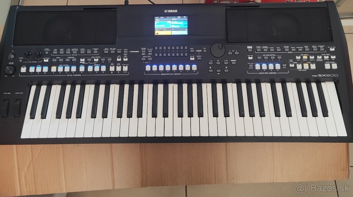 Klávesy Yamaha PSR SX 600 - 5