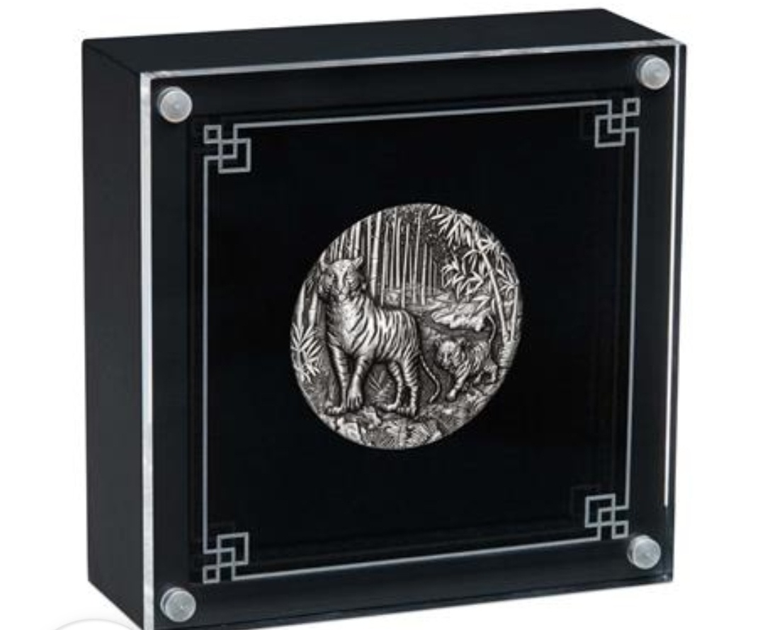 ROK BYVOLA A TIGRA 2 OZ LUNÁRNA SÉRIA III. - 5