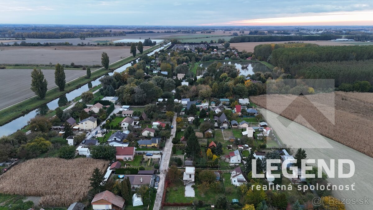 Krásna záhrada s malou murovanou chatkou v Kolárove, Čergov - 5