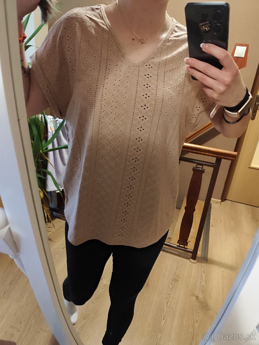 Dámske dierkované tričko staroružovej farby - 5