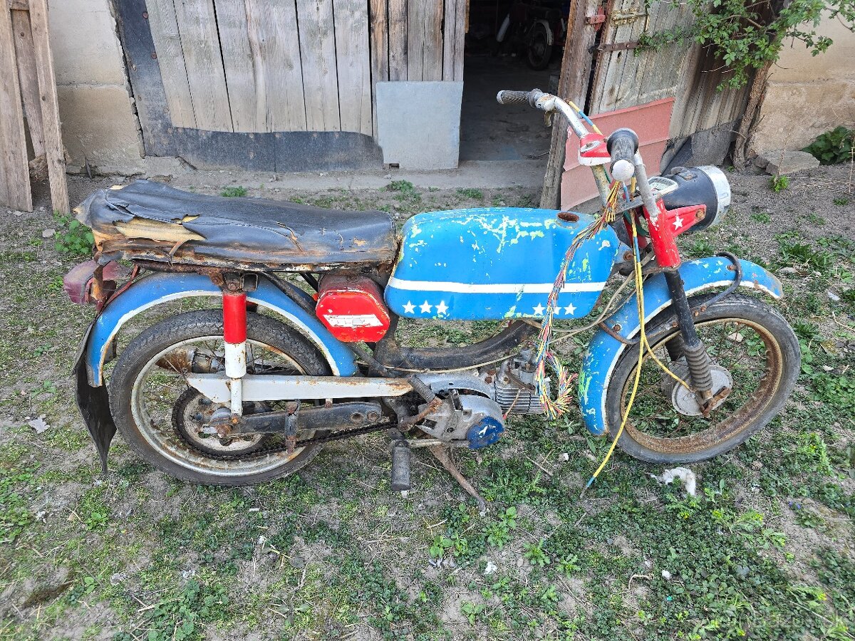 Prodám Mustang 23A r.v. 1972 - 5