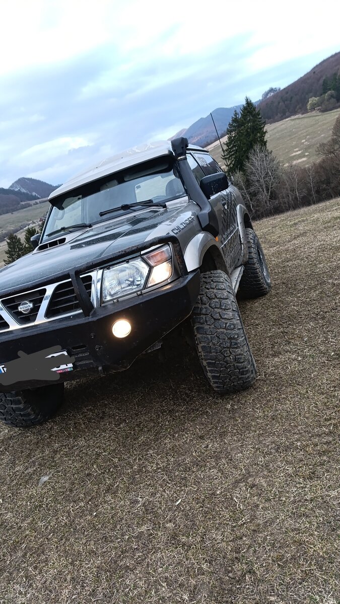 Predám Nissan patrol y61