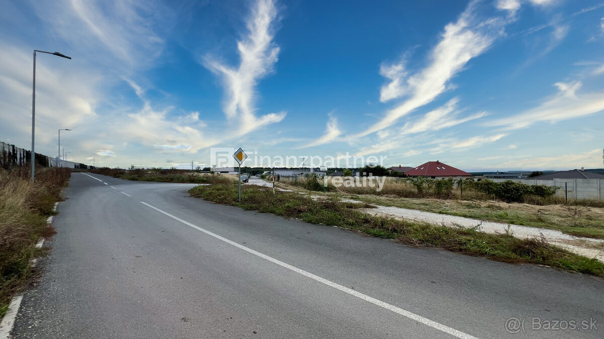 Stavebný pozemok 900 m², Párovské Háje, Nitra - 5