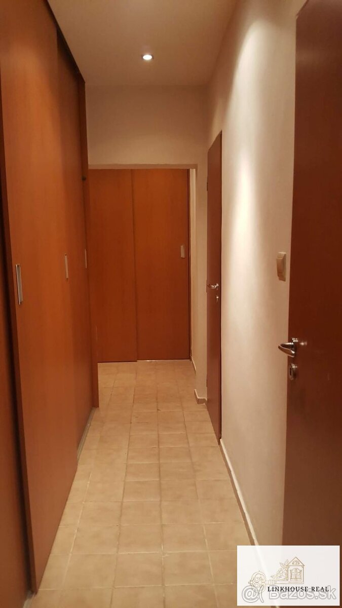 Predaj veľký 1 izbový byt - 5