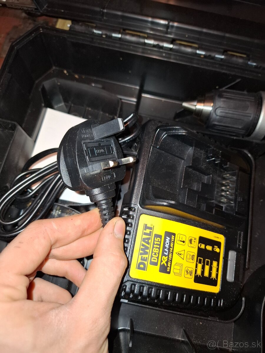 Aku priklepovy skrutkovač dewalt dcd785 18v - 5