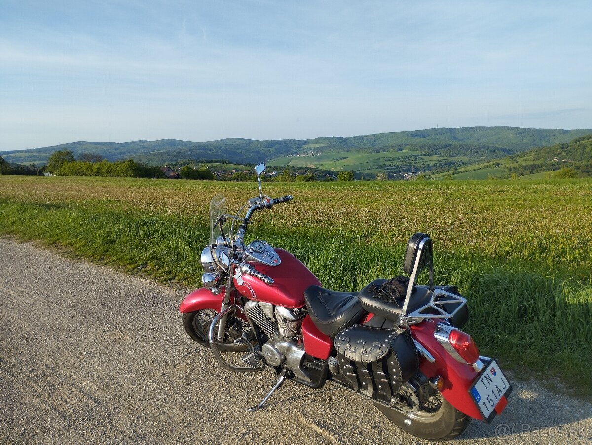Honda VT750C Shadow - 5