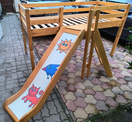 Postel so šmykľavkou - 5