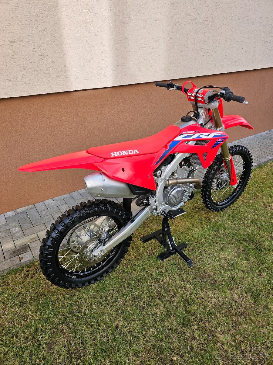 Predam Hondu CRF 250 2023