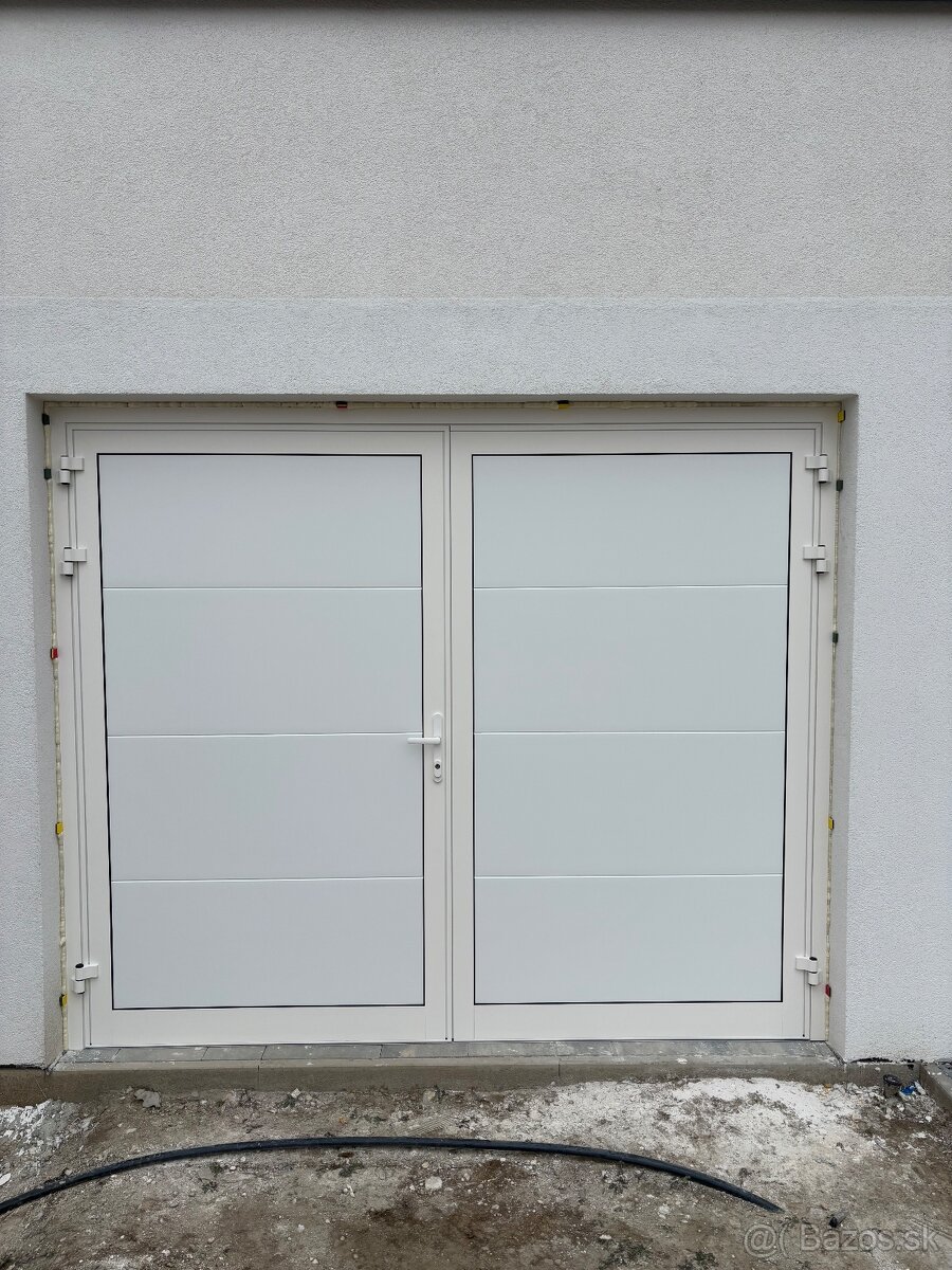 Garážové brány, tieniaca technika, okná - 5
