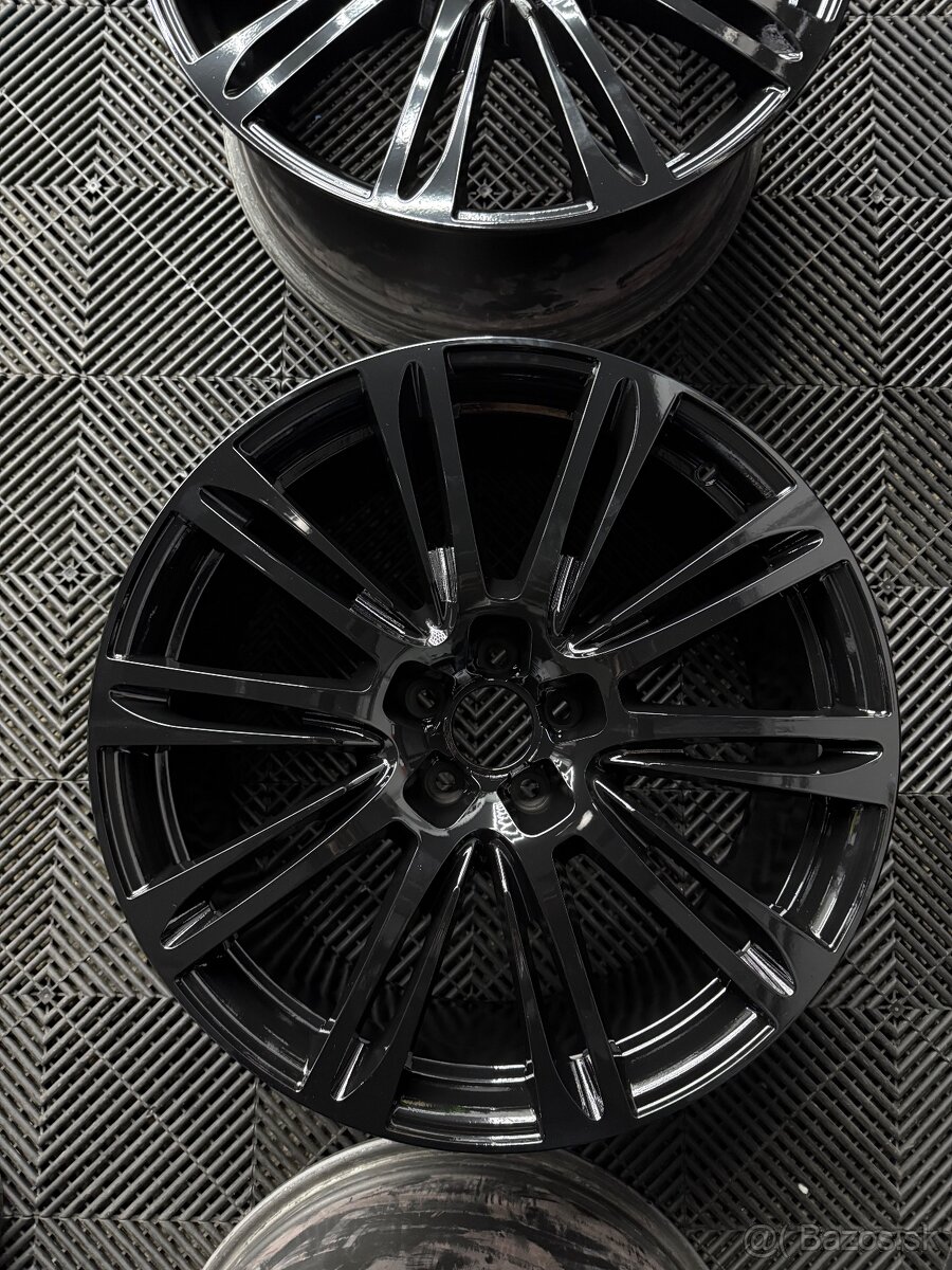 Predam orig hlinikove disky Audi R20 - 5