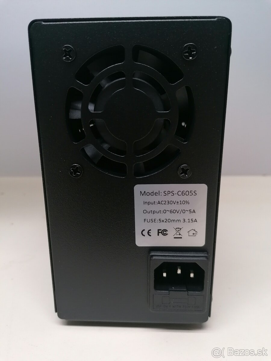 Laboratórny DC zdroj nastaviteľný 0 - 60V , 0 - 5A 300W - 5