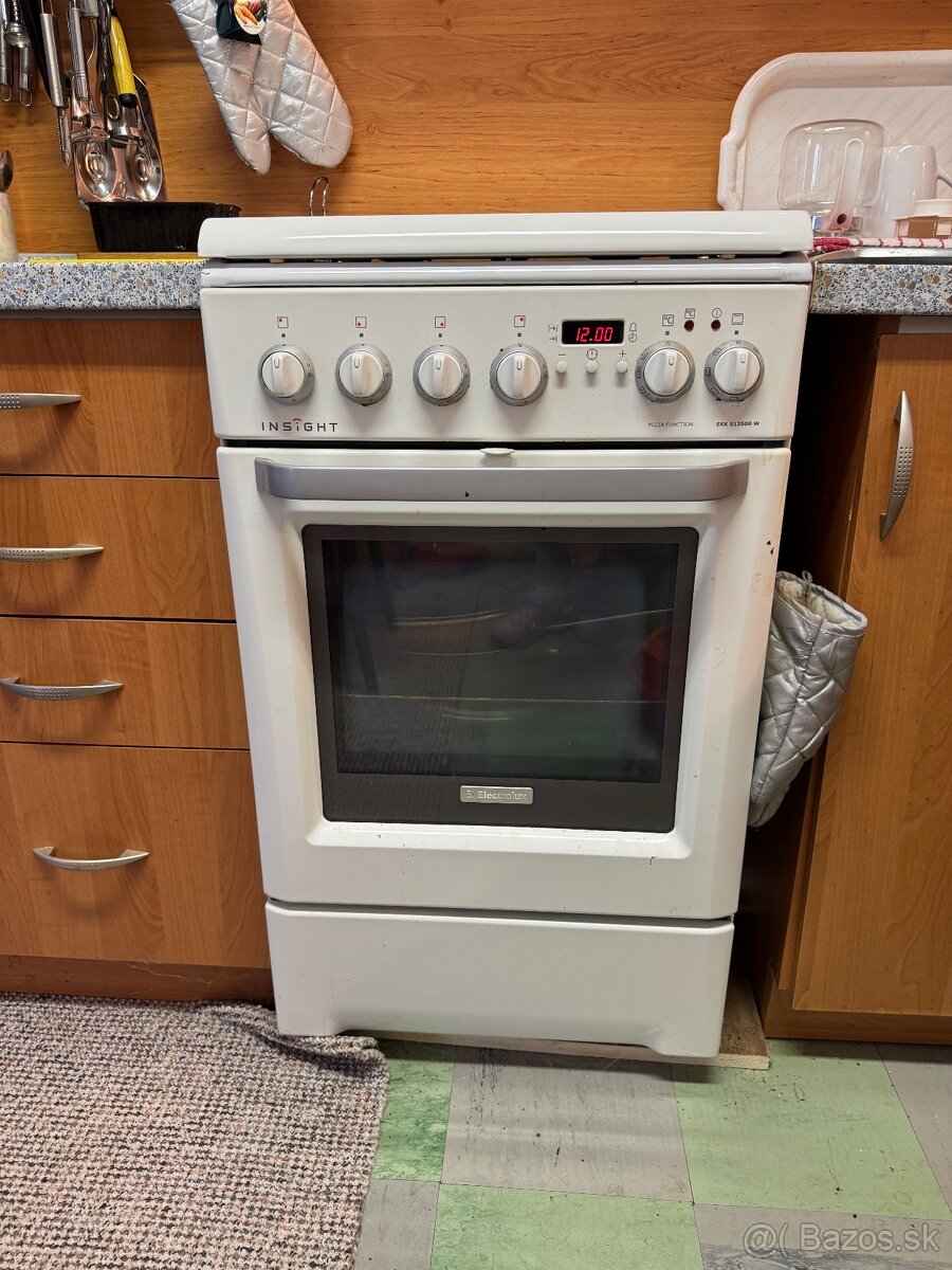 Chladnička+ práčka+ sporak - 5