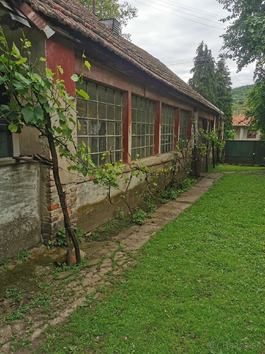 Na predaj starší rodinný dom v obci Leľa - 5