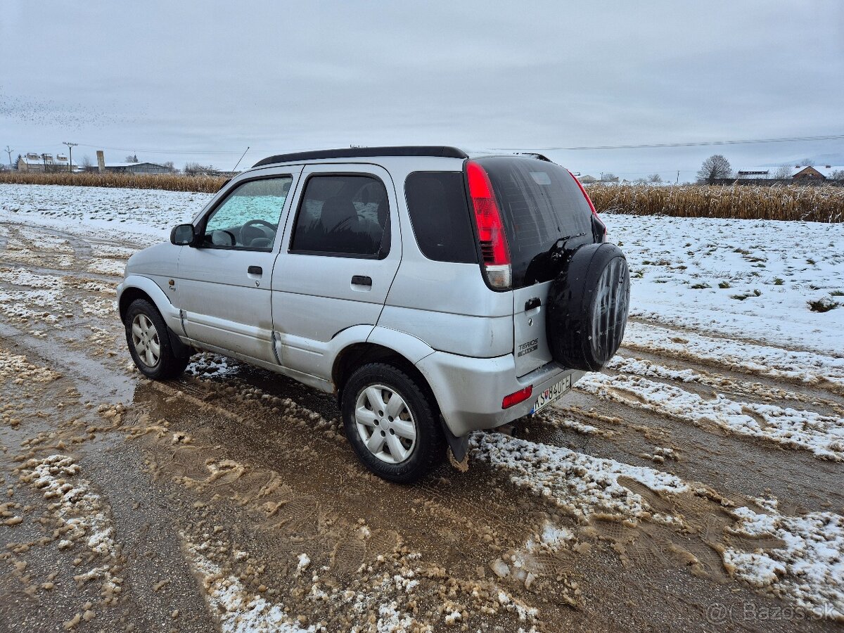 DAIHATSU TERIOS 1,3l - 5