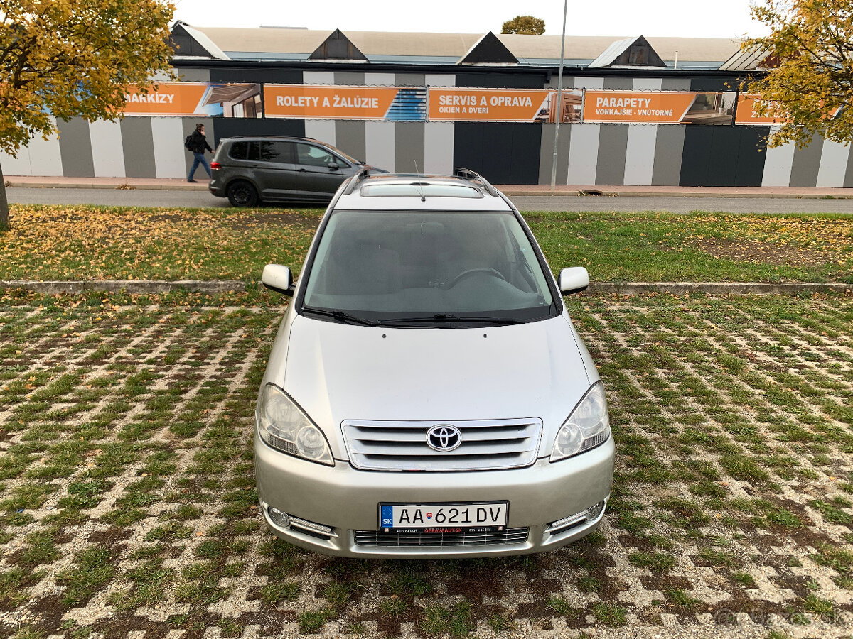 Toyota Avensis Verso 2.0 vvti Benzín+LPG - 5