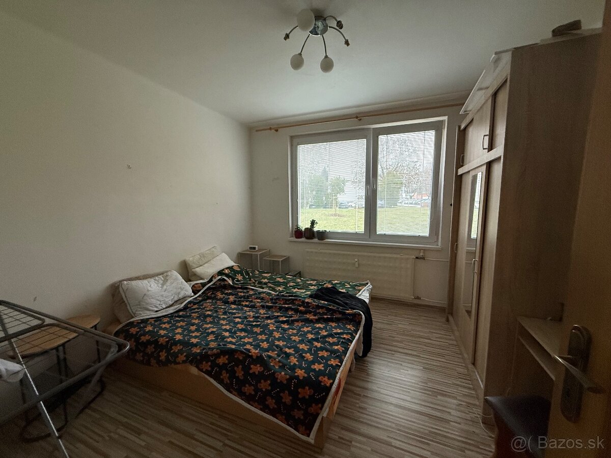 Prenajom 3 izboveho byt Topoľčany - 5