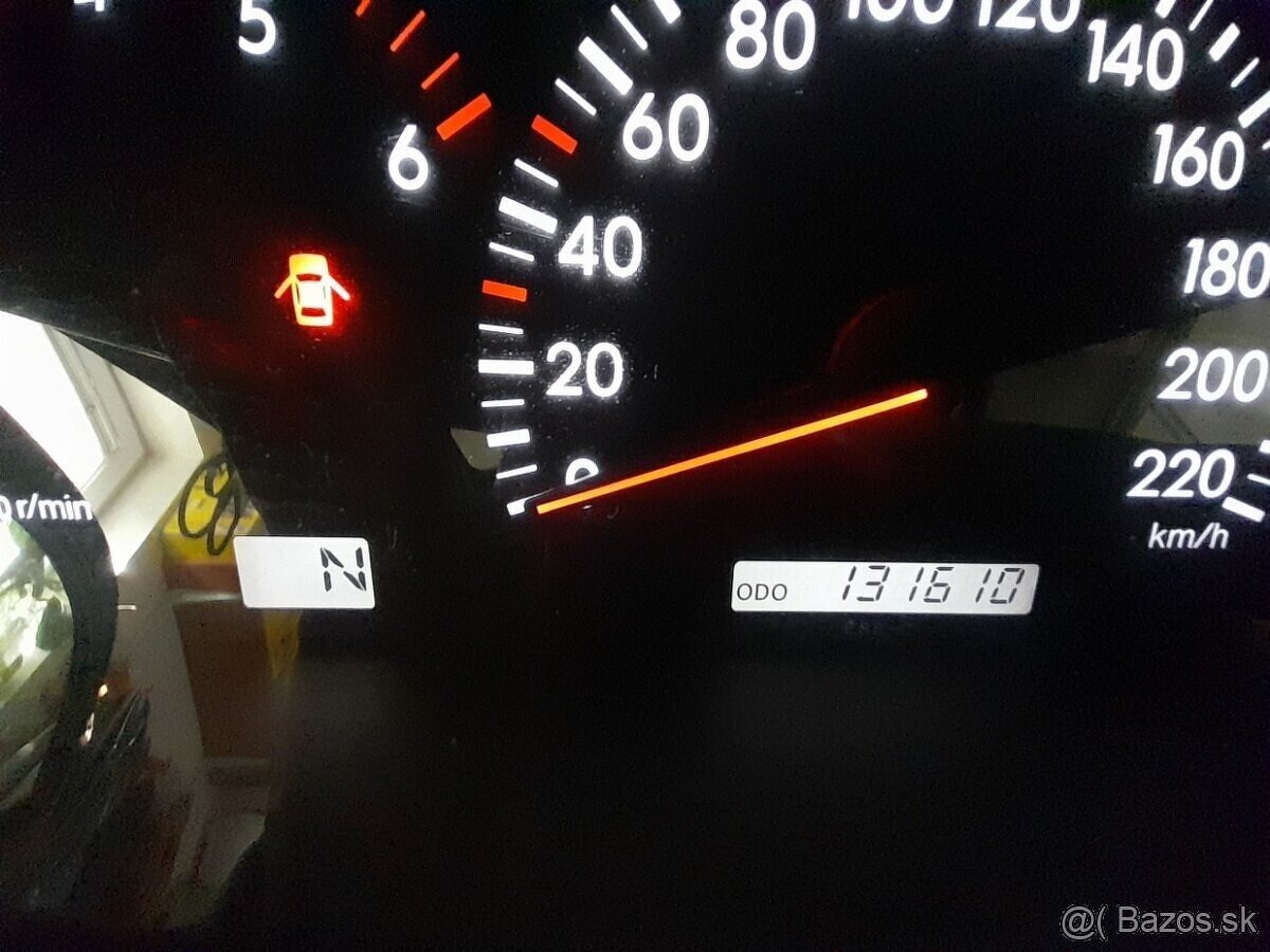 Predám-Toyota Corolla 1,4 D-4D 4,66kW, AUTOMAT,134100km - 5