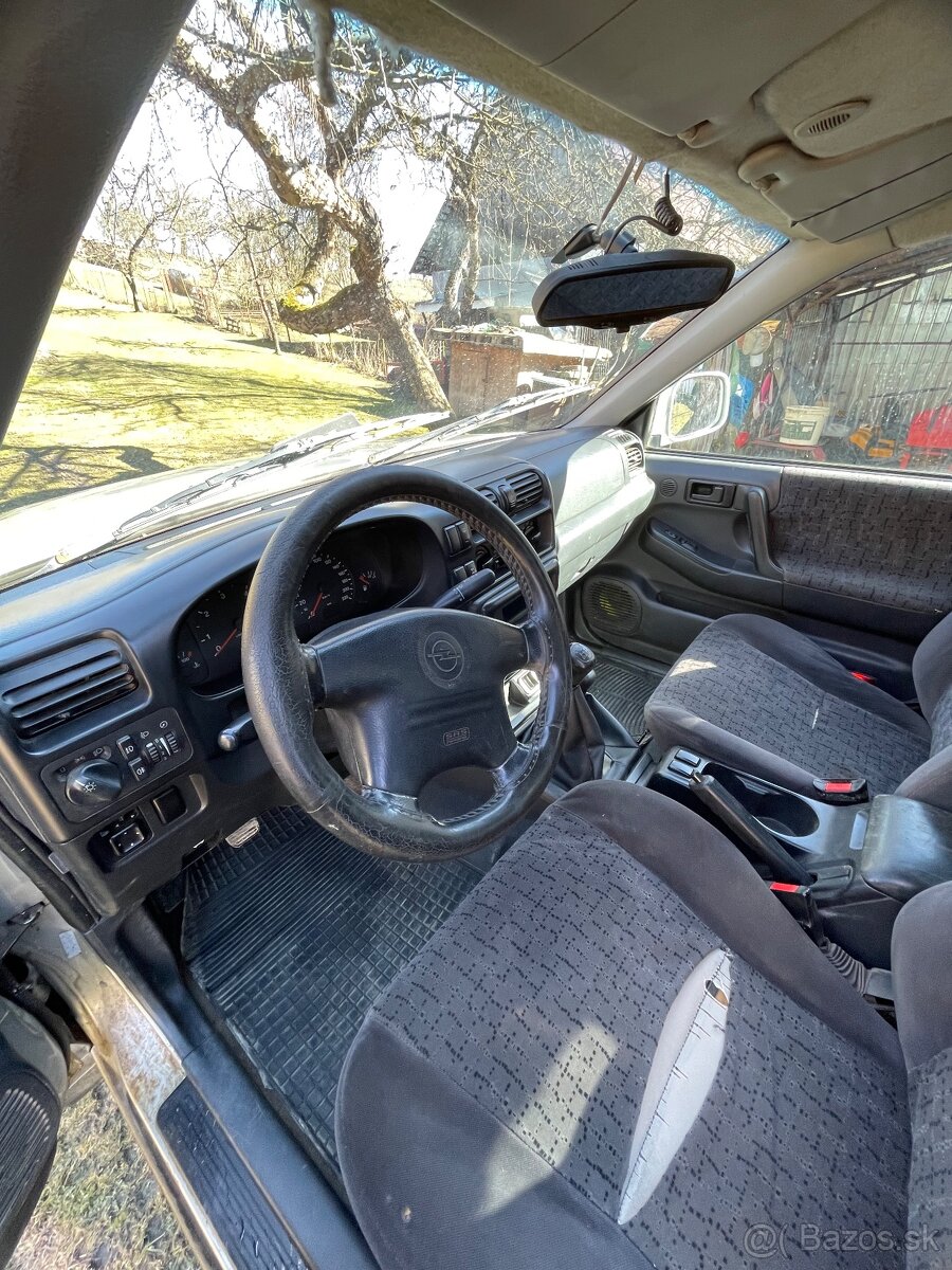 Opel Frontera 2.2 Sport - 5