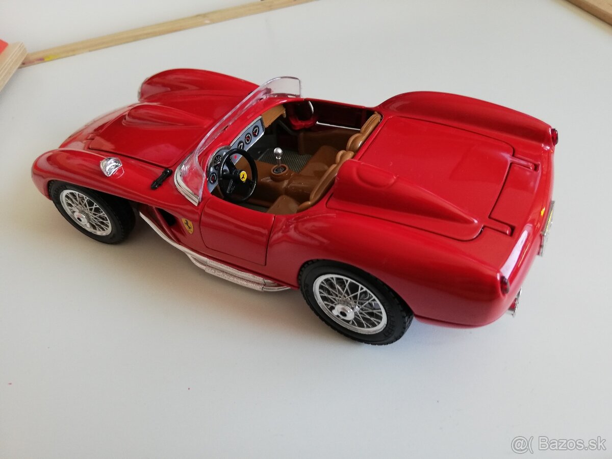 1:18 FERRARI 250 Maranello Bburago - 5
