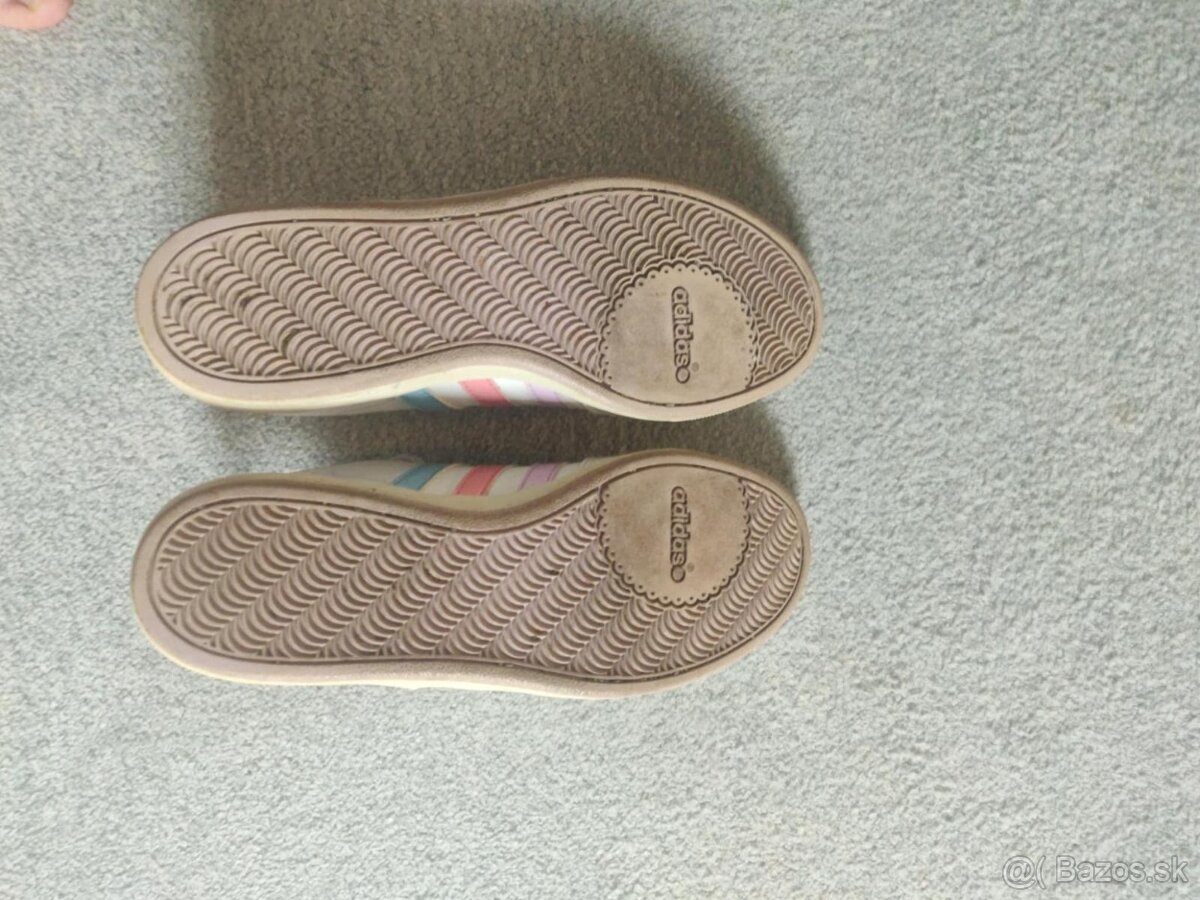 Adidas dámské tenisky Neo Label – bílé s pastelovými pruhy ( - 5