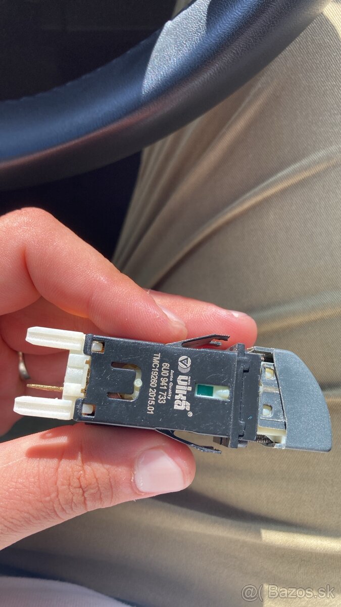 Spínač predných hmlových svetiel Felicia - 5