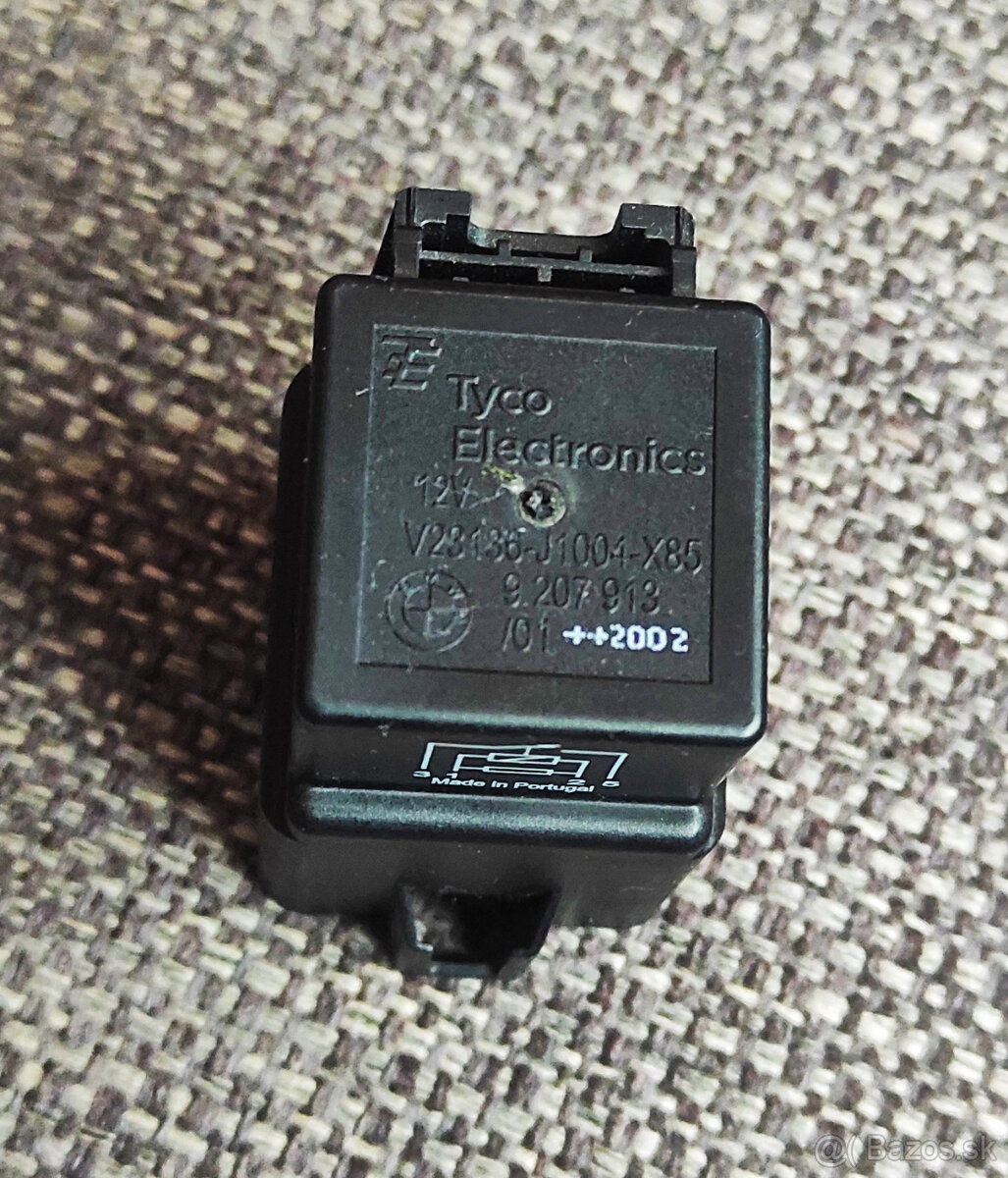 relé ventilátora chladiča na BMW - 5