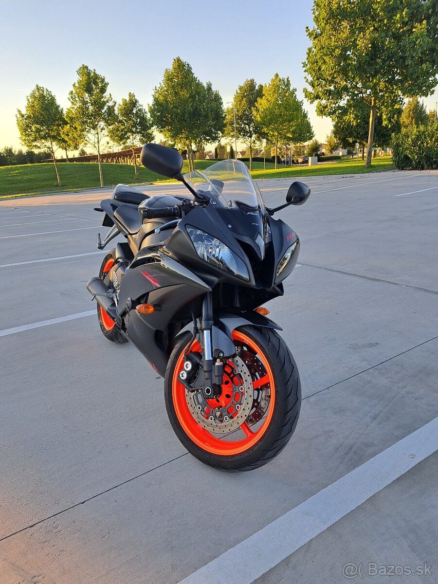 Predám moto Yamaha R6 - 5