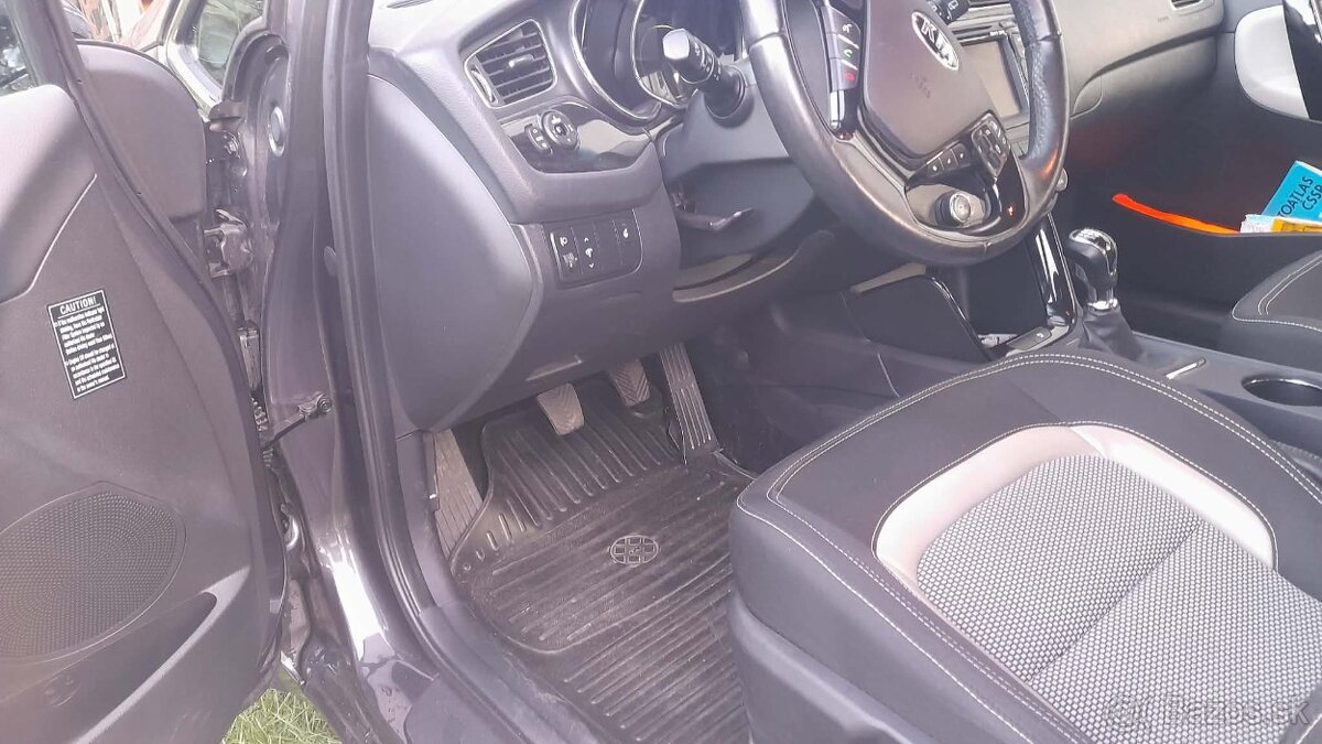 Kia Ceed - 5