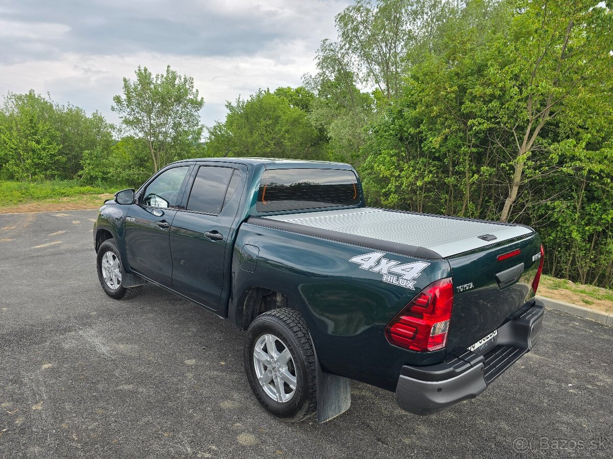 Toyota Hilux DC 2.4 I D-4D Live 4x4