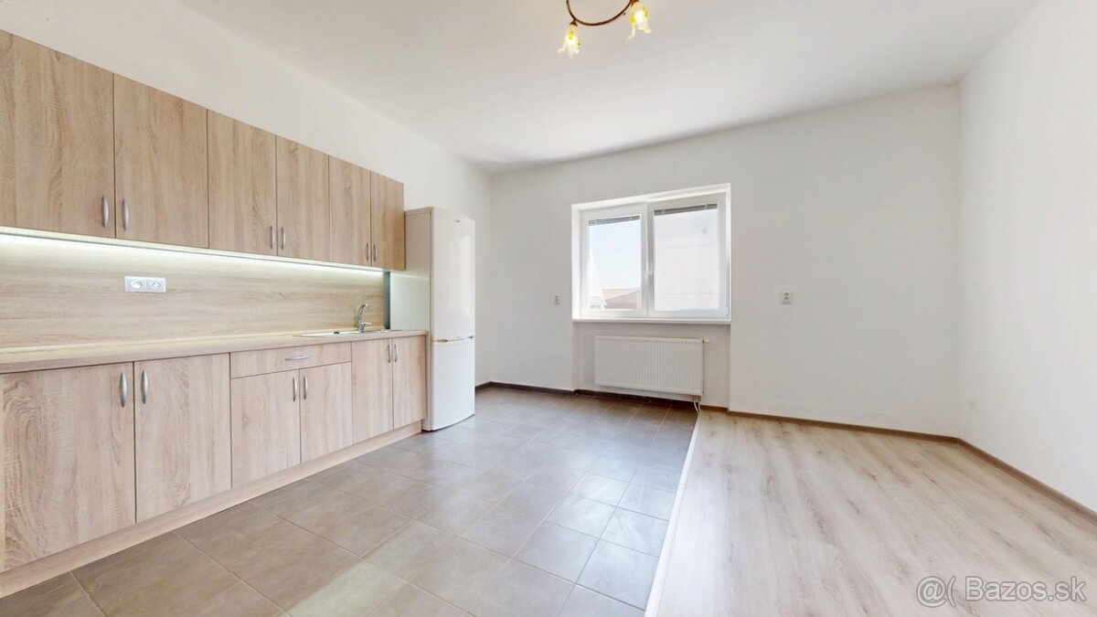 3podl. viacgeneračný RD, obec Veľká Mača, pozemok 800m2 - 5