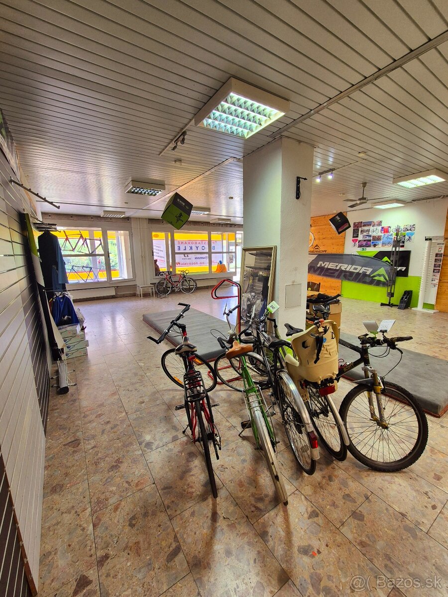 Prenájom obchodný priestor_125 m2_centrum Levice_námestie - 5