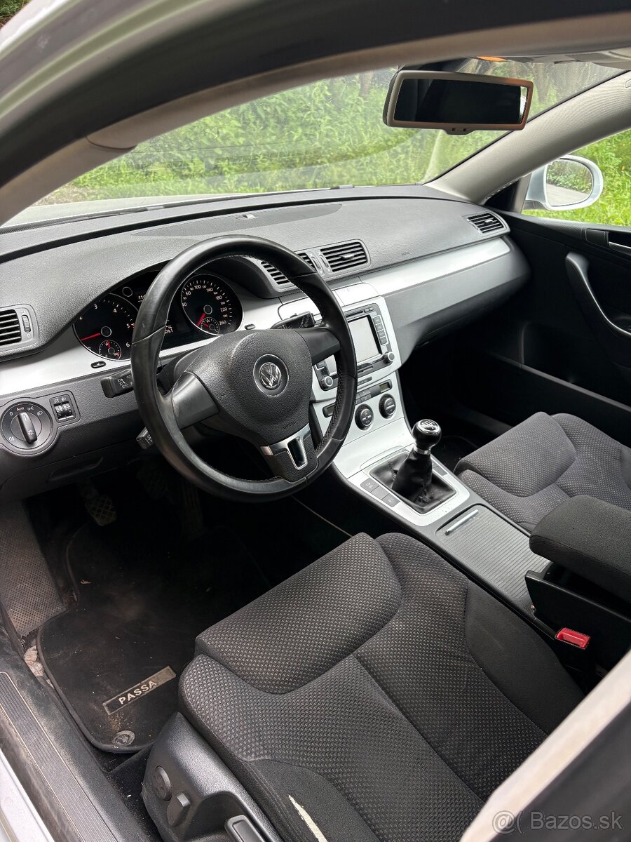 Nahradne diely VOLKSWAGEN PASSAT COMBI 1.6 TDI 2010 77kw - 5