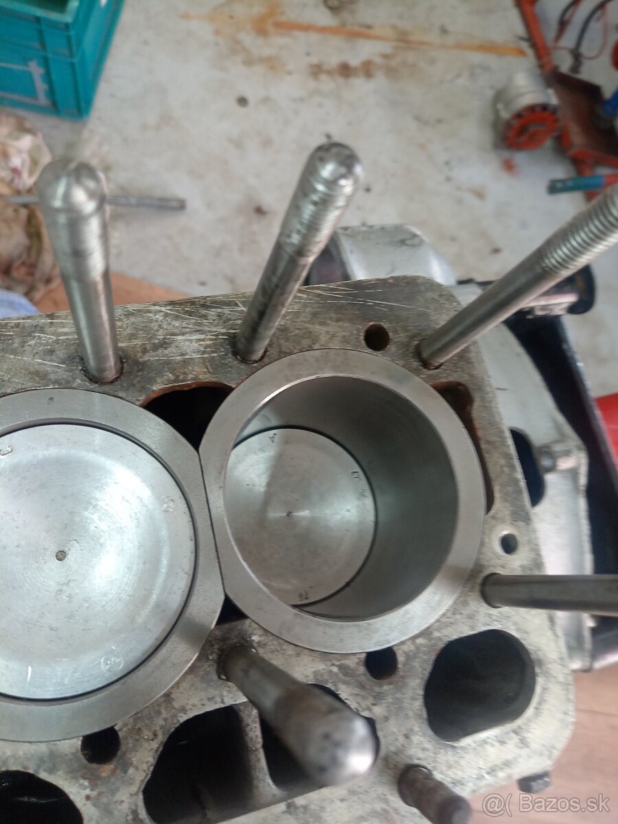 Predám motor škoda 1203/1202 - 5