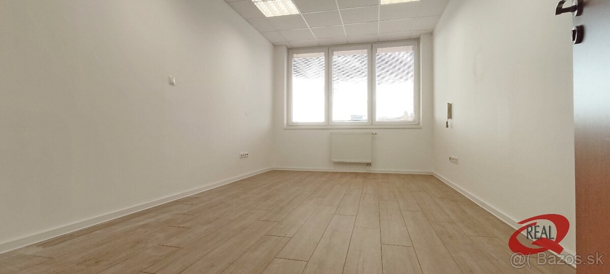 BEZ PROVÍZIE, KANCELÁRIE V RUŽINOVE, TRENČIANSKA UL - 5