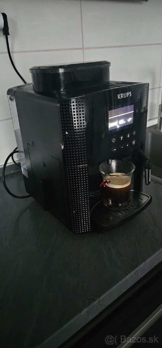 Kávovar Krups EA81 - 5