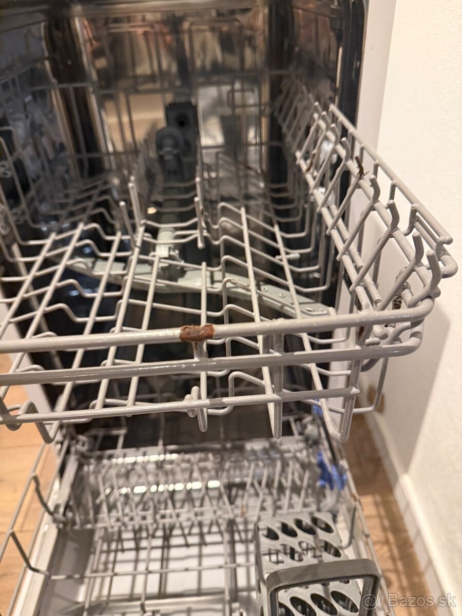 Umývačka riadu 45cm amica - 5