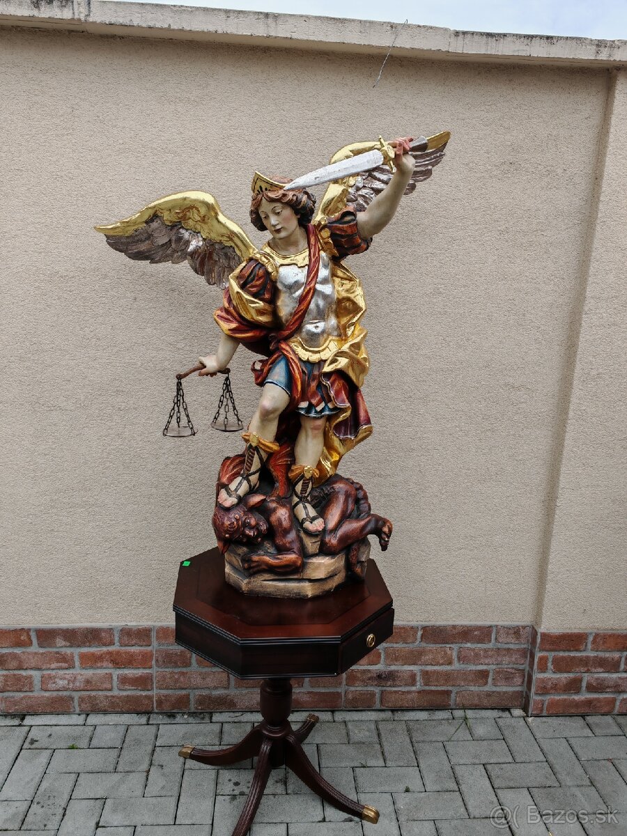 Drevená socha Svätého Michala - 5