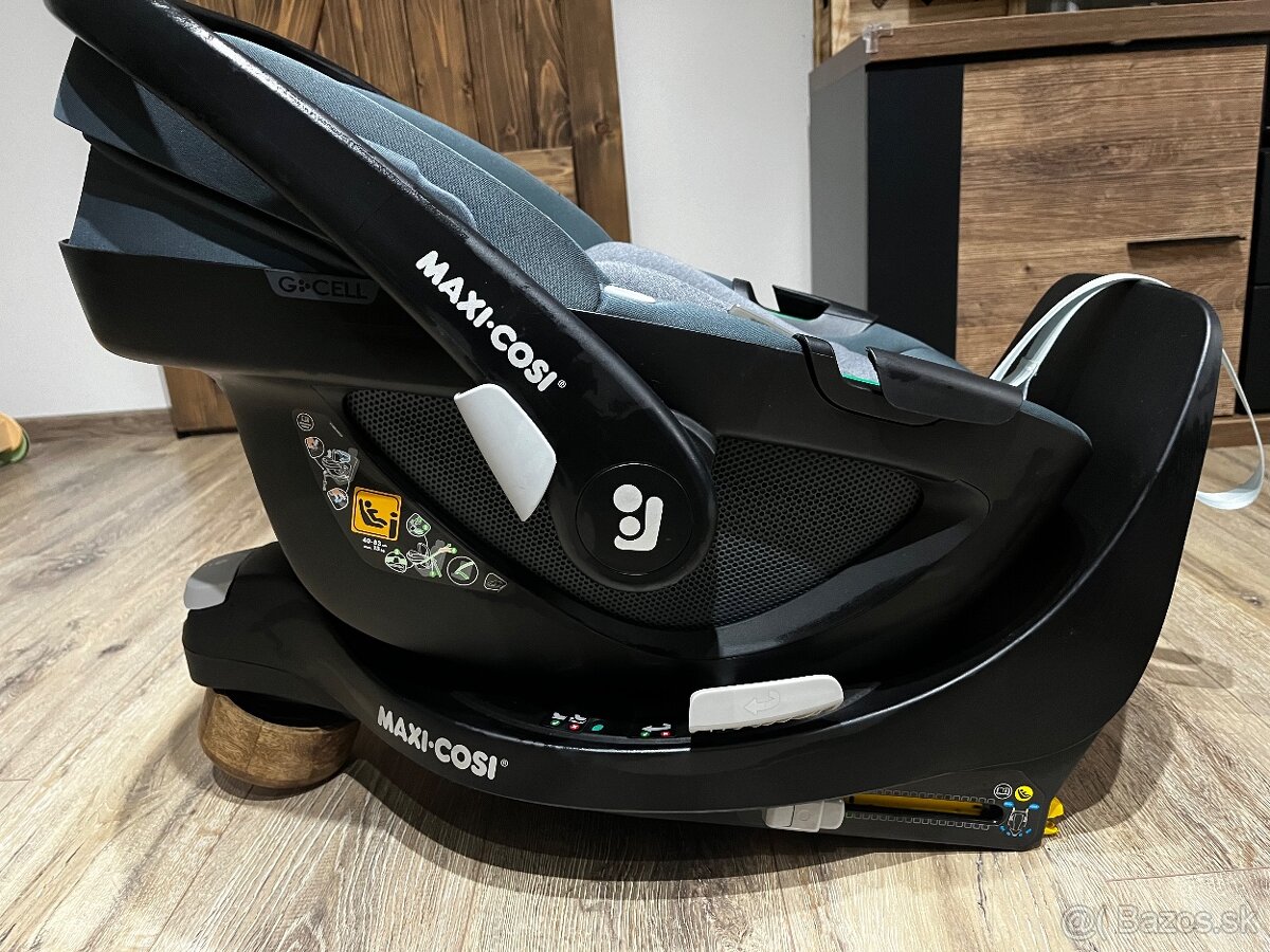 Autosedačka MC Pebble essential 360 + MC základňa - 5