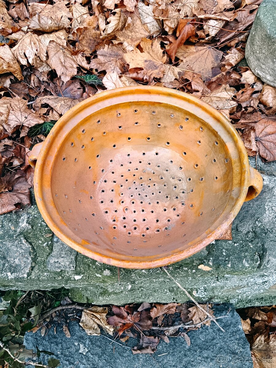 Unikátny starožitný keramický cedník - 5