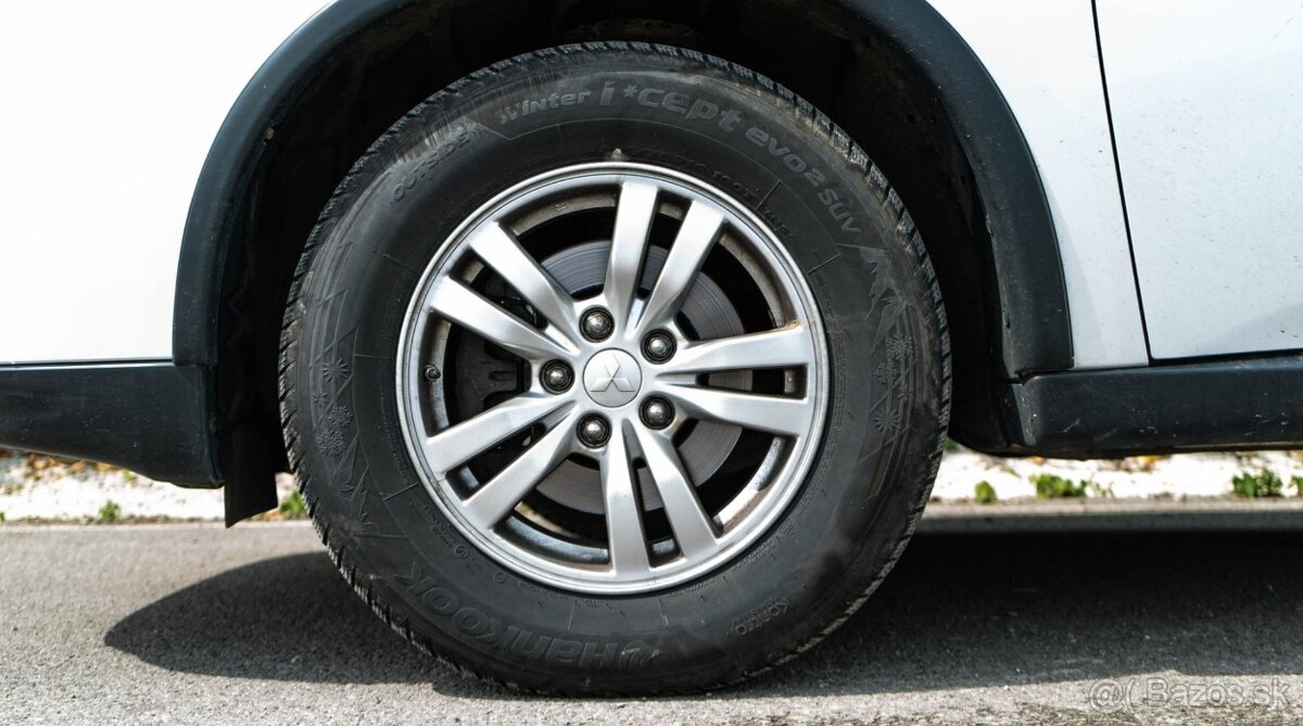 Mitsubishi Outlander 2.2 DI-D Instyle A/T - 5